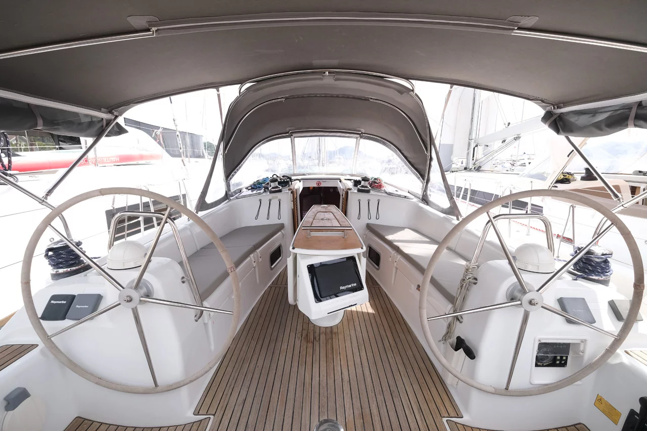 Oceanis 40 (Nar)  - 2