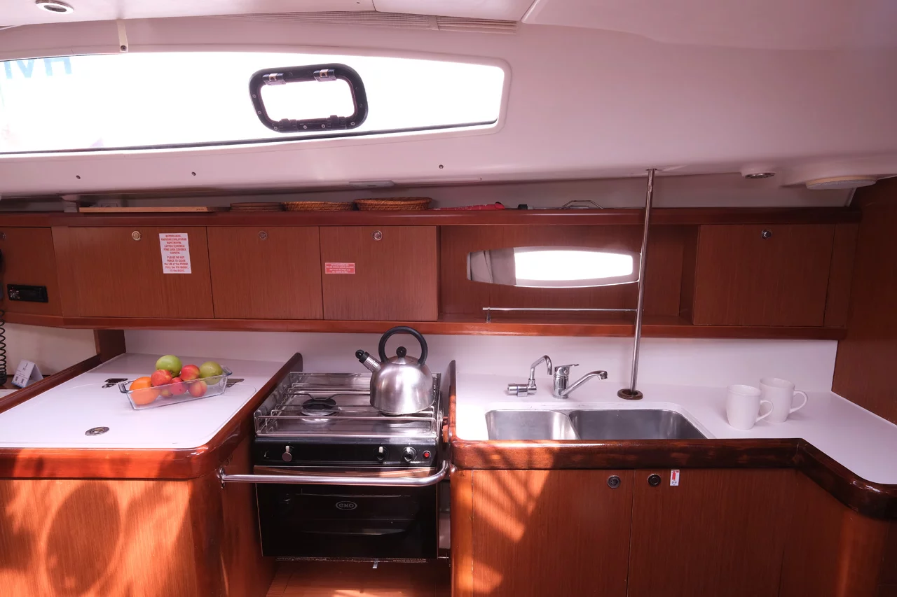 Oceanis 40 (Nar)  - 8