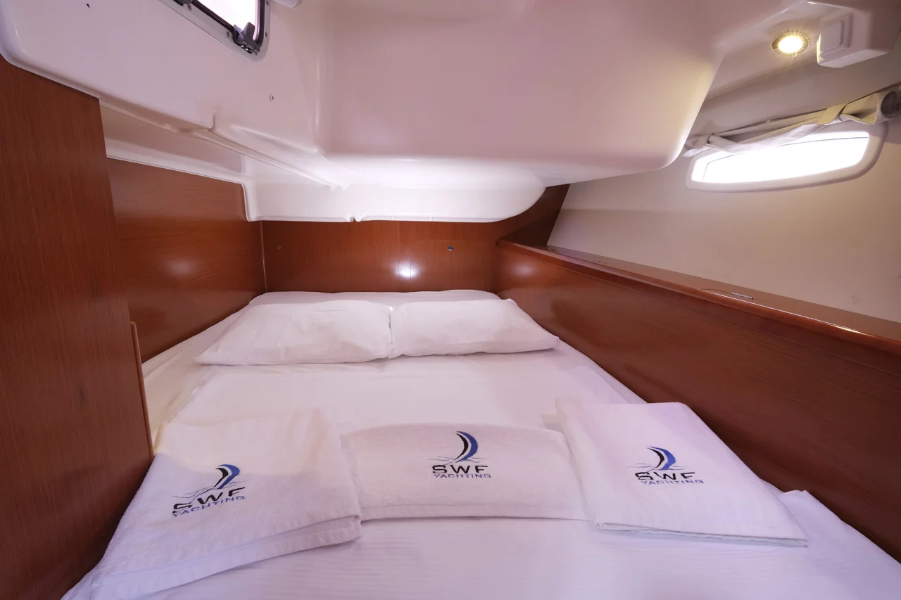 Oceanis 40 (Nar)  - 11
