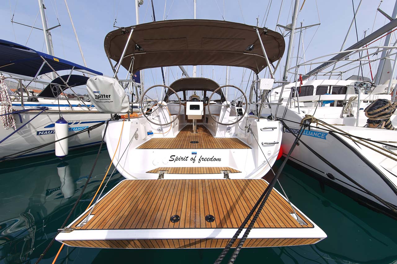 Photo #1 - Bavaria Cruiser 34 - 2 cab. (Spirit of Freedom) in Pula - 32731
