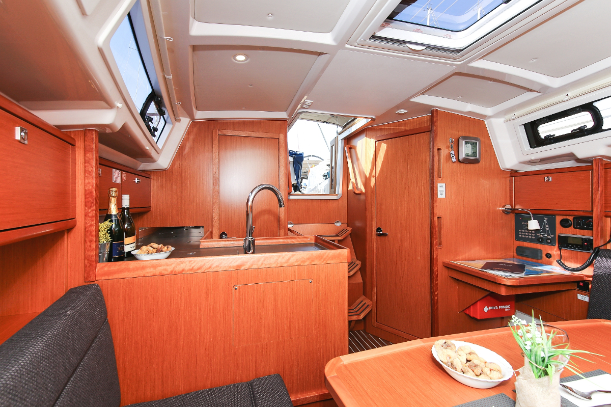 Photo #16 - Bavaria Cruiser 34 - 2 cab. (Lara) in Biograd - 32736