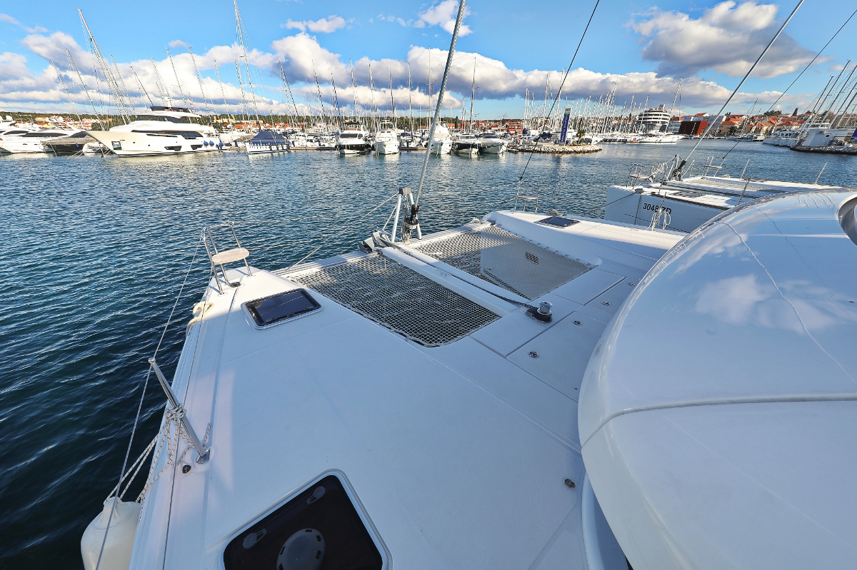 Photo #11 - Lagoon 42 - 4 + 2 cab. (Jaloco) en Murter - 32738