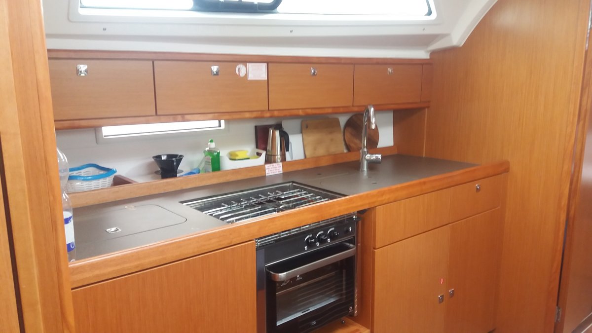 Photo #6 - Bavaria Cruiser 41 - 3 cab. (Lory) in Split - 32748