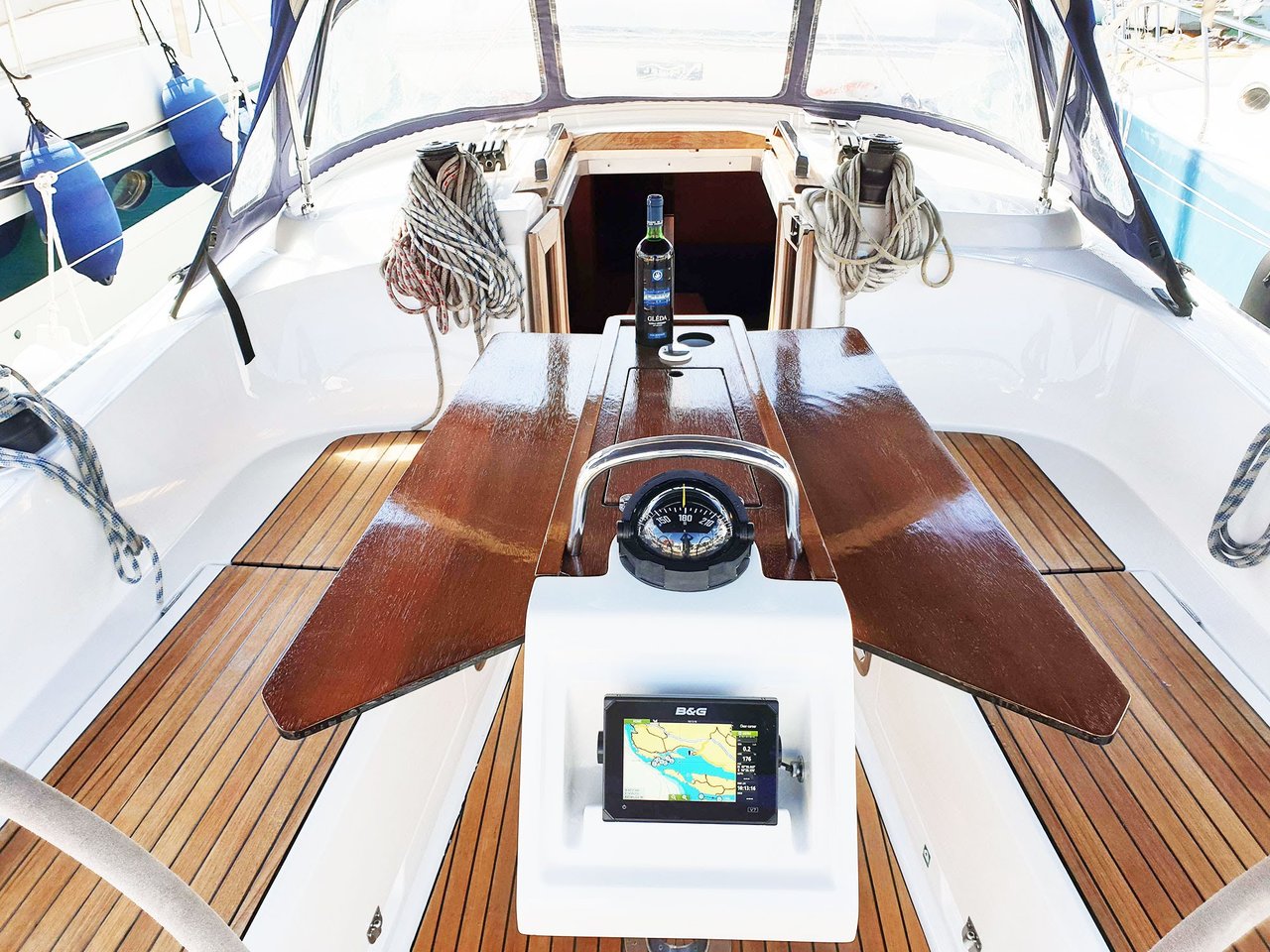 Photo #6 - Bavaria Cruiser 37 - 3 cab. (Smiley) en Split - 32750