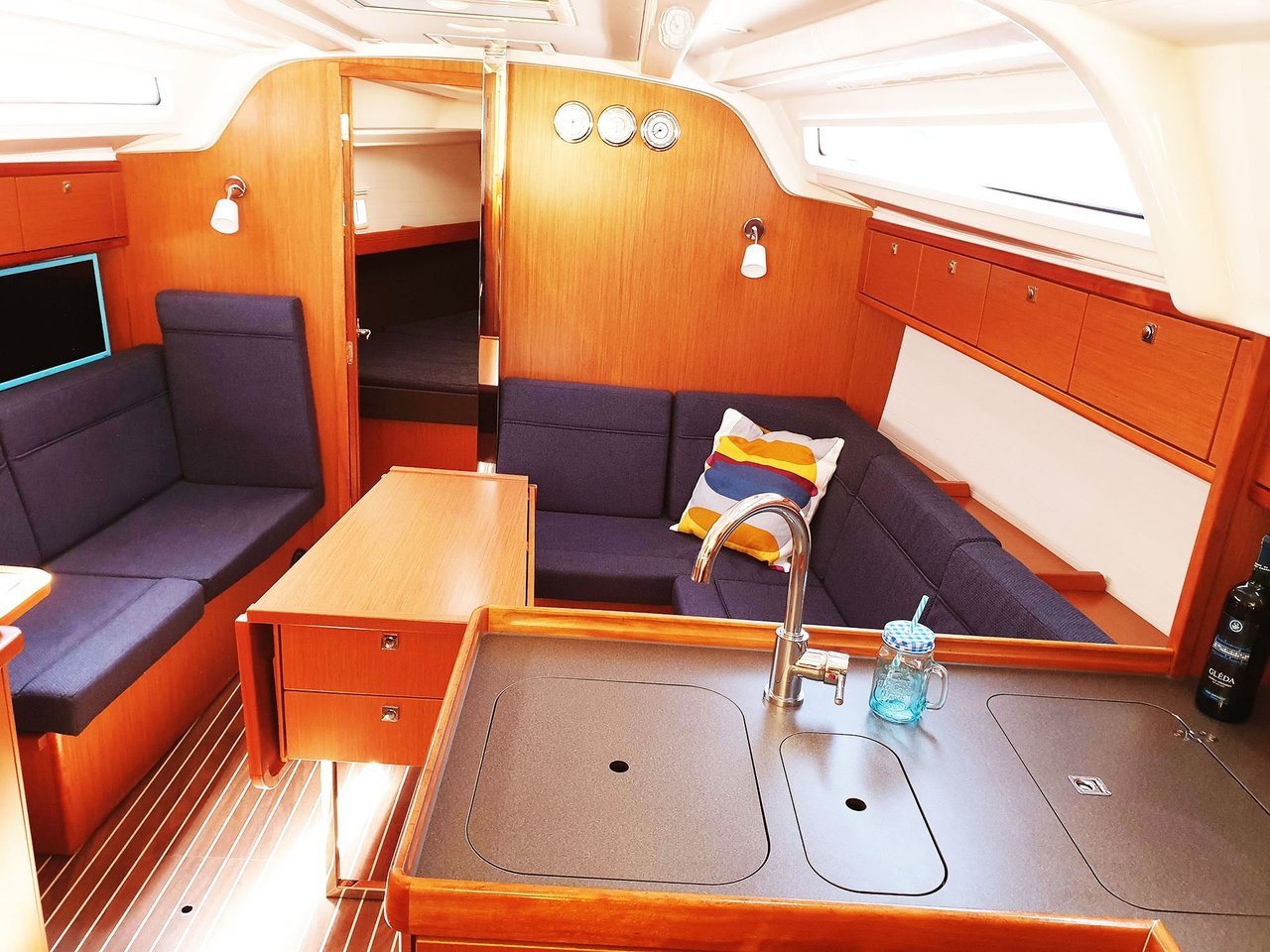Photo #11 - Bavaria Cruiser 37 - 3 cab. (Smiley) en Split - 32750