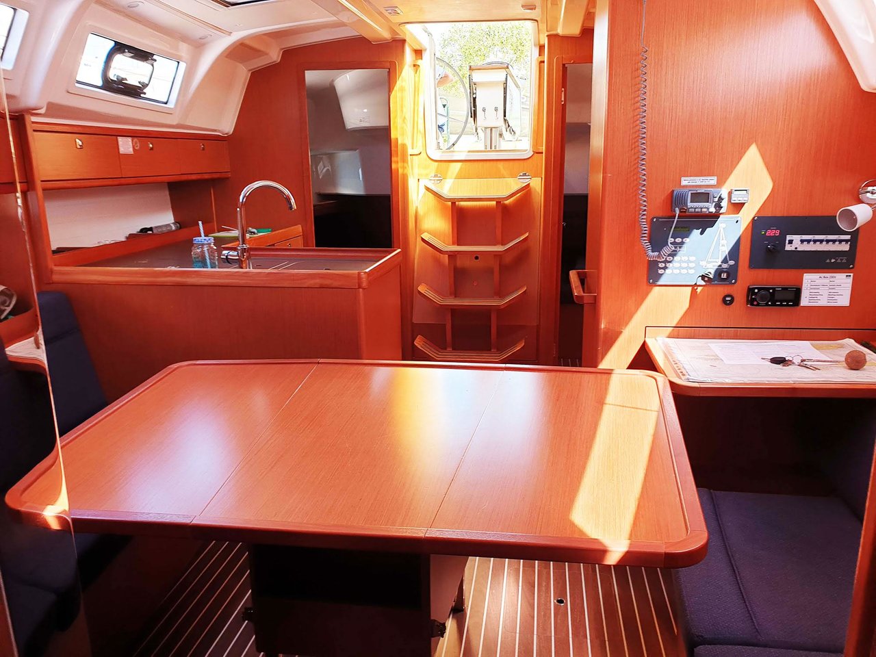 Photo #13 - Bavaria Cruiser 37 - 3 cab. (Smiley) en Split - 32750