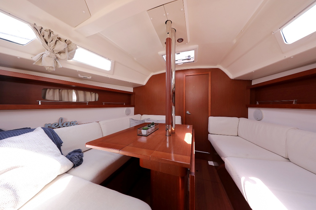 Photo #14 - Oceanis 34 (Caprice) in Vodice - 32751