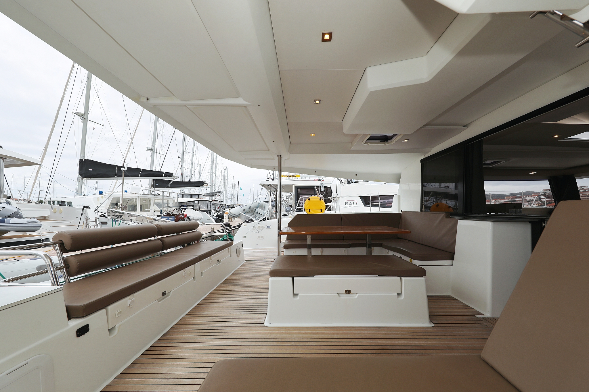 Photo #5 - Fountaine Pajot Saona 47 Quintet - 5 + 1 cab. (Martin V) in Rogoznica - 32764