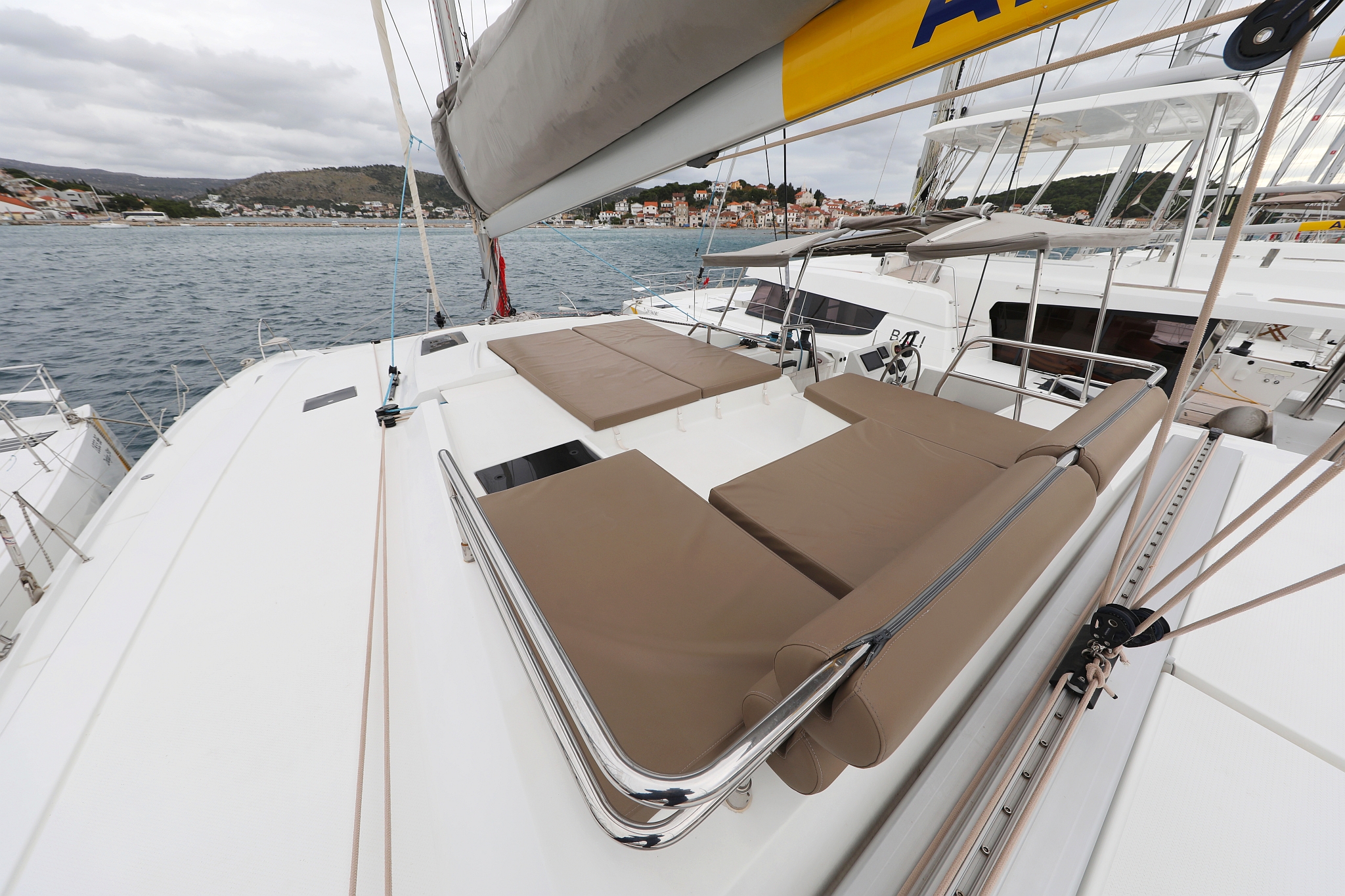 Photo #10 - Fountaine Pajot Saona 47 Quintet - 5 + 1 cab. (Martin V) in Rogoznica - 32764