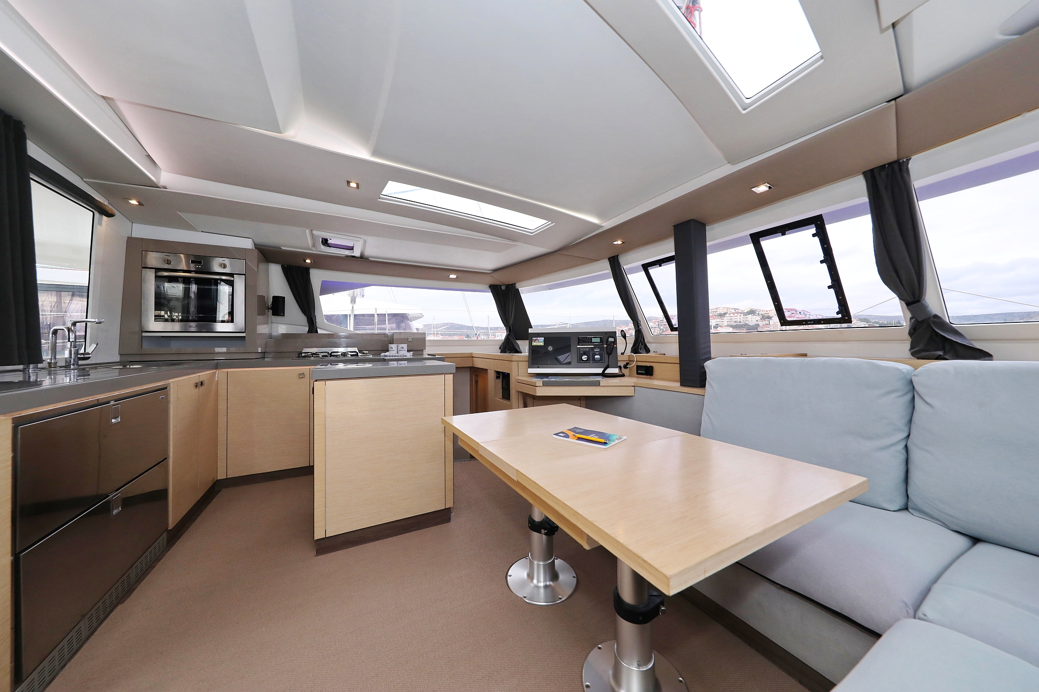 Photo #14 - Fountaine Pajot Saona 47 Quintet - 5 + 1 cab. (Martin V) in Rogoznica - 32764