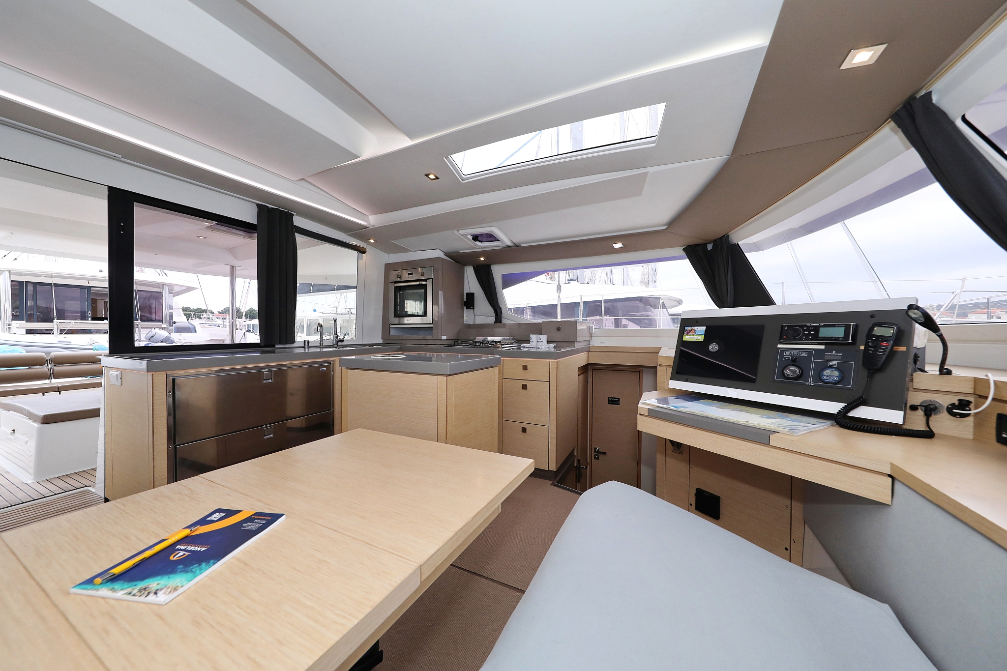Photo #22 - Fountaine Pajot Saona 47 Quintet - 5 + 1 cab. (Martin V) in Rogoznica - 32764