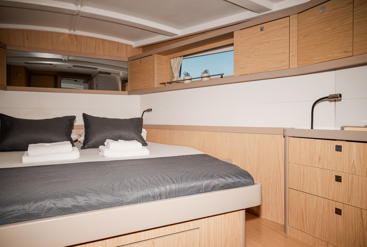Photo #17 - Oceanis 48 - 4 cab. (Gold One) in Split - 32783