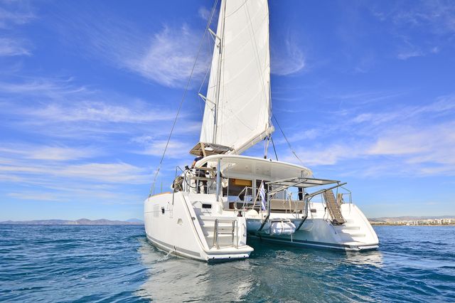 Photo #21 - Lagoon 400 S2 - 4 + 2 cab. (Callisto) en Lavrion - 32795