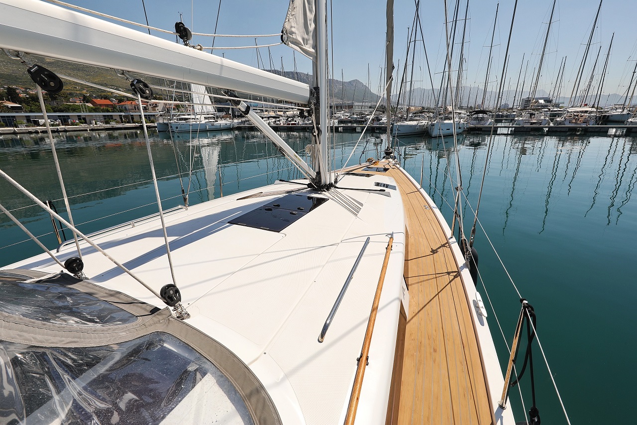Photo #9 - Hanse 415 (Luna) in Sibenik - 32811