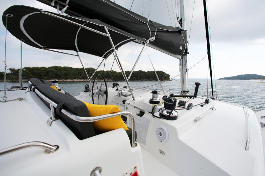 Photo #7 - Lagoon 440 - 4 + 2 cab. (Unique) in Trogir - 32891