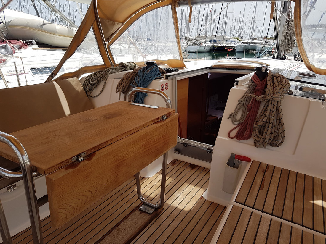 Photo #7 - Dufour 382 GL (Sun 382) in Athens - 32899