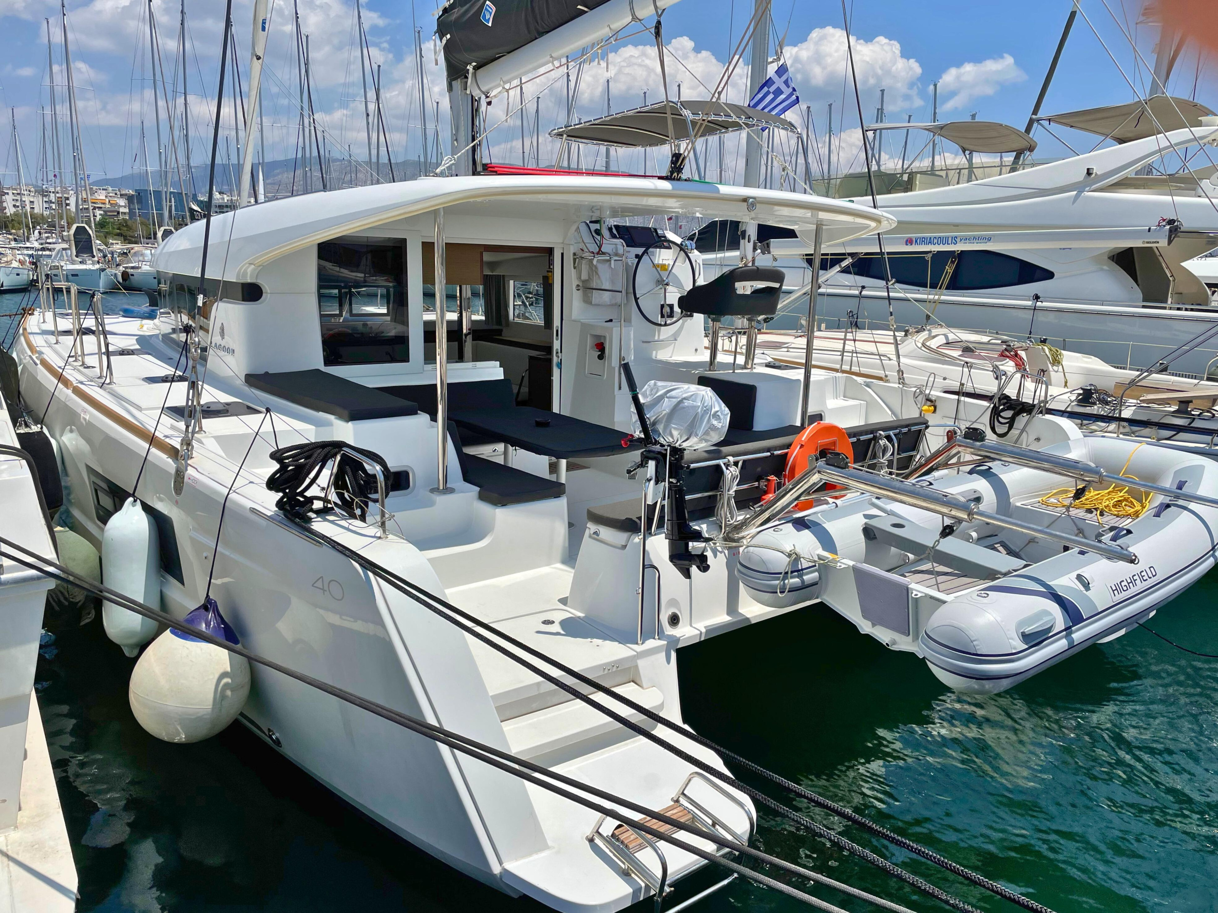 Photo #4 - Lagoon 40 - 4 + 2 cab (Drifter) in Lefkada - 32905