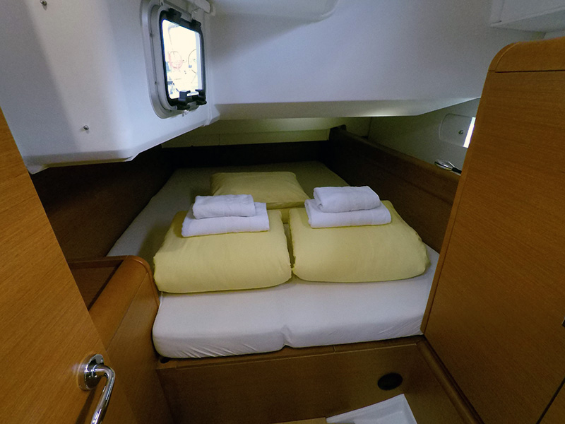 Photo #10 - Sun Odyssey 449 - 3 cab. (Elissa) in Sibenik - 32908