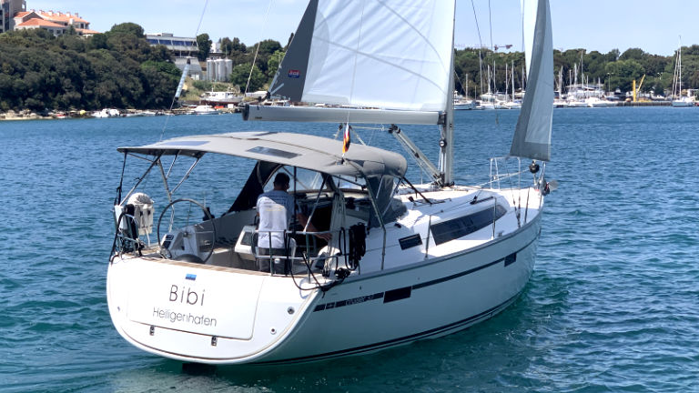 Photo #11 - Bavaria Cruiser 37 - 3 cab. (Bibi) in Pula - 32927