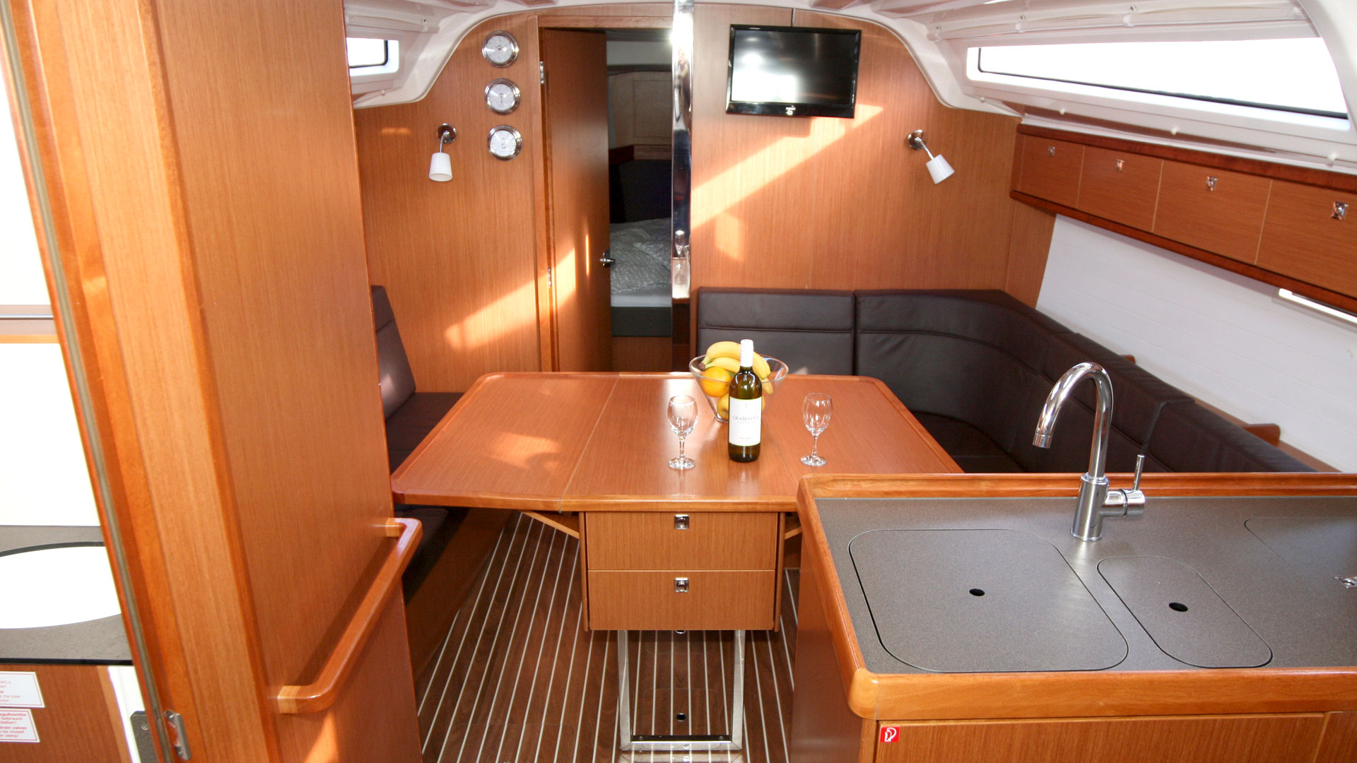 Photo #14 - Bavaria Cruiser 37 - 3 cab. (Bibi) in Pula - 32927