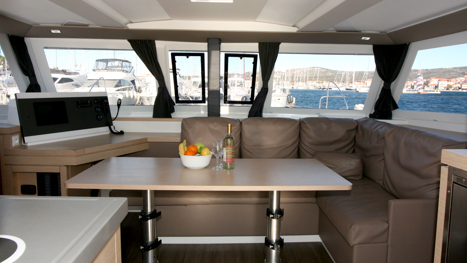 Photo #16 - Fountaine Pajot Lucia 40 - 4 cab. (Leon) en Rogoznica - 32934