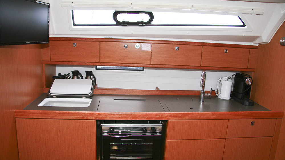 Photo #11 - Bavaria Cruiser 41 - 3 cab. (Maestral) in Rogoznica - 32935