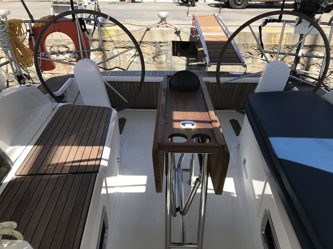 Photo #9 - Bavaria Cruiser 37 - 3 cab. (Lydia) in Kos - 32940