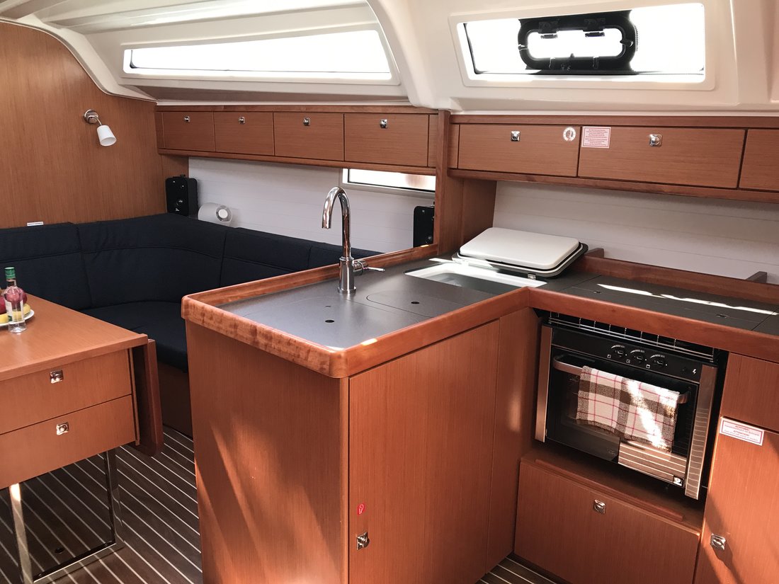 Photo #12 - Bavaria Cruiser 37 - 3 cab. (Lydia) in Kos - 32940