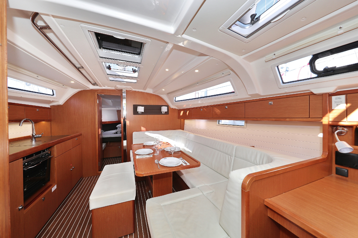 Photo #12 - Bavaria Cruiser 41 - 3 cab. (Aquarius) en Trogir - 32997