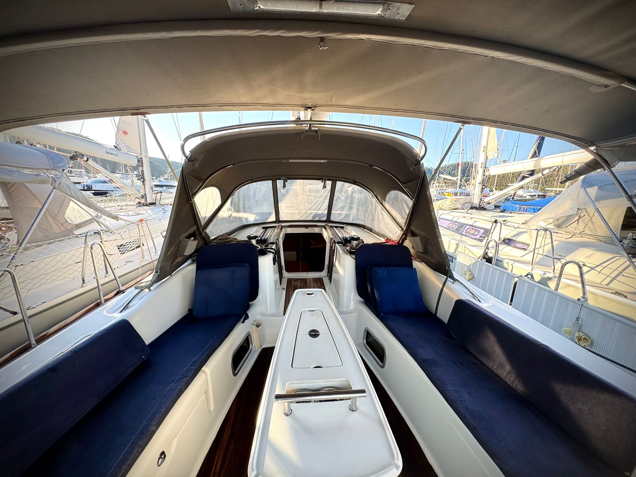 Photo #4 - Oceanis 46 - 3 cab. (Viento) in Fethiye - 33002