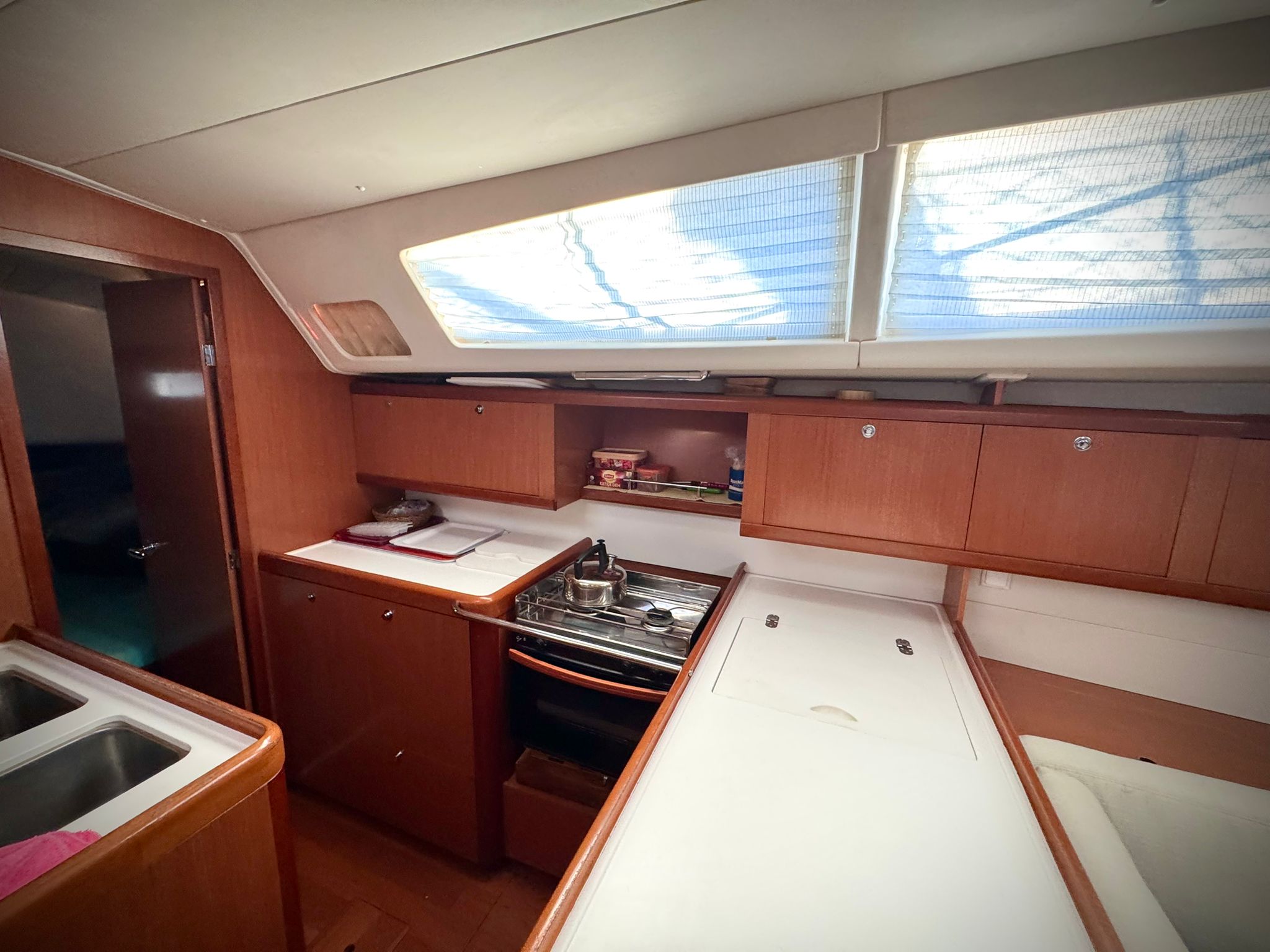 Photo #8 - Oceanis 46 - 3 cab. (Viento) in Fethiye - 33002