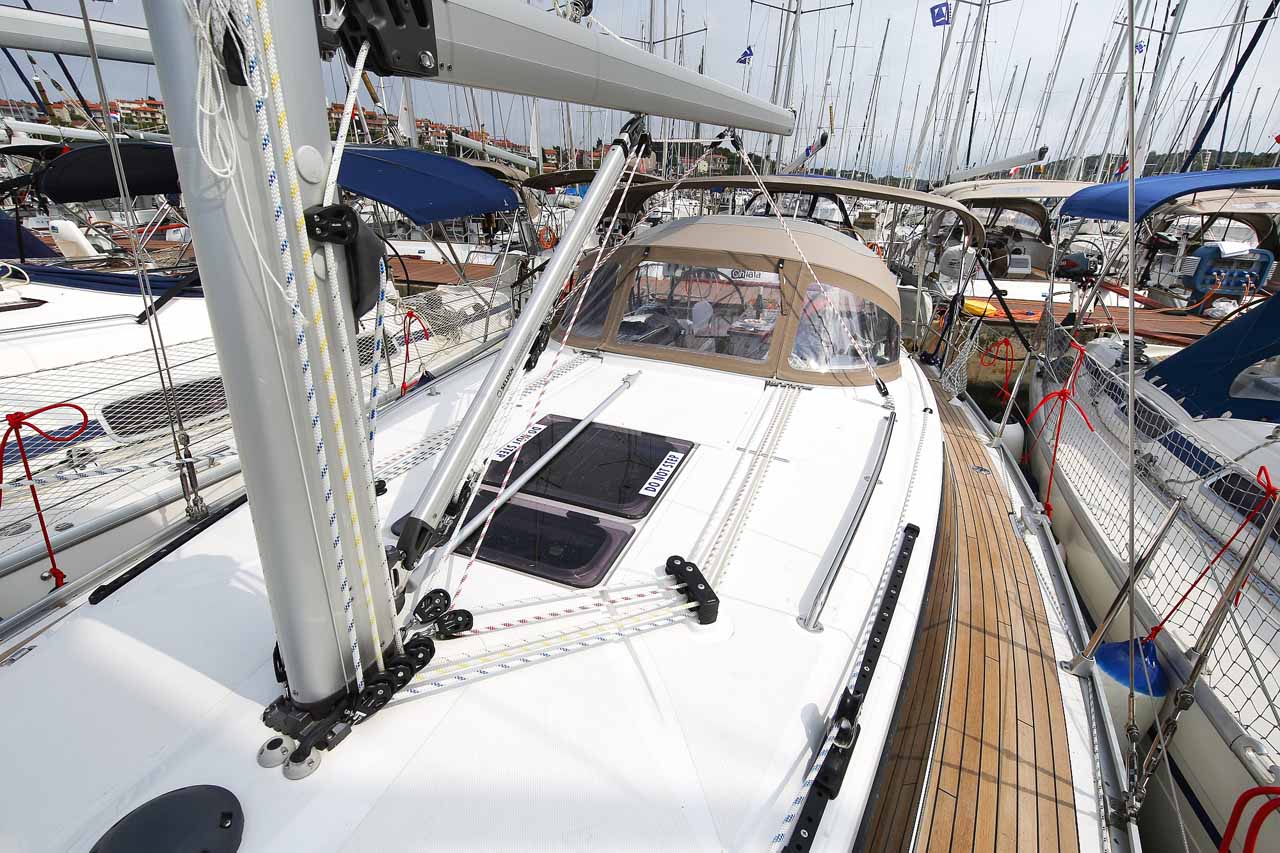Photo #5 - Bavaria Cruiser 34 - 2 cab. (Chiara) in Trogir - 33084