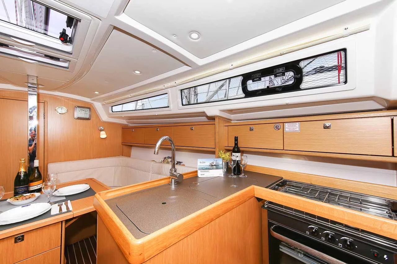 Bavaria Cruiser 34 - 2 cab. (Chiara)  - 10