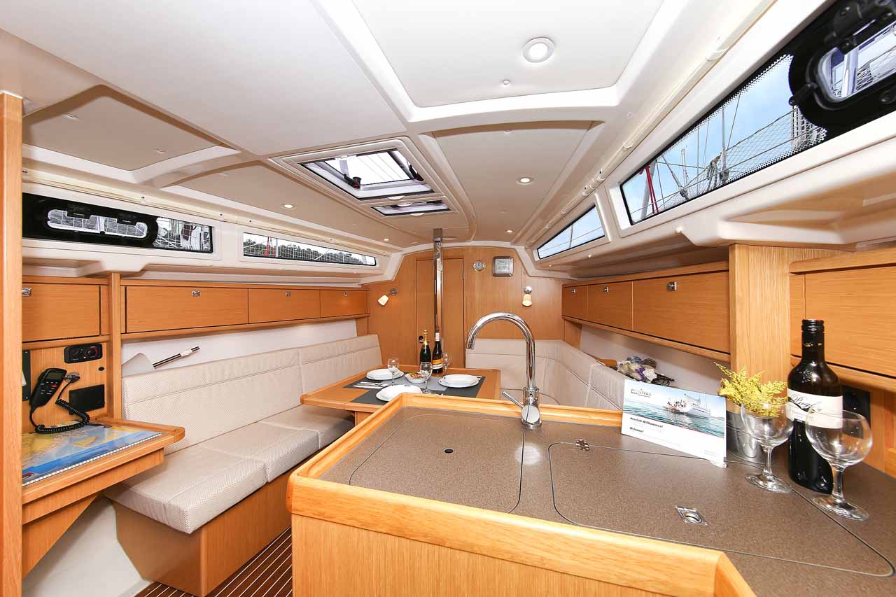 Photo #12 - Bavaria Cruiser 34 - 2 cab. (Chiara) in Trogir - 33084