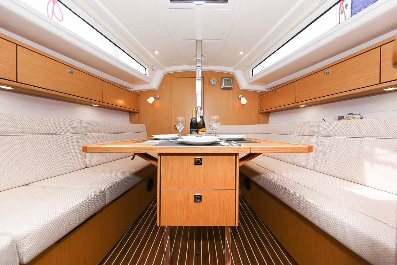 Photo #13 - Bavaria Cruiser 34 - 2 cab. (Chiara) in Trogir - 33084