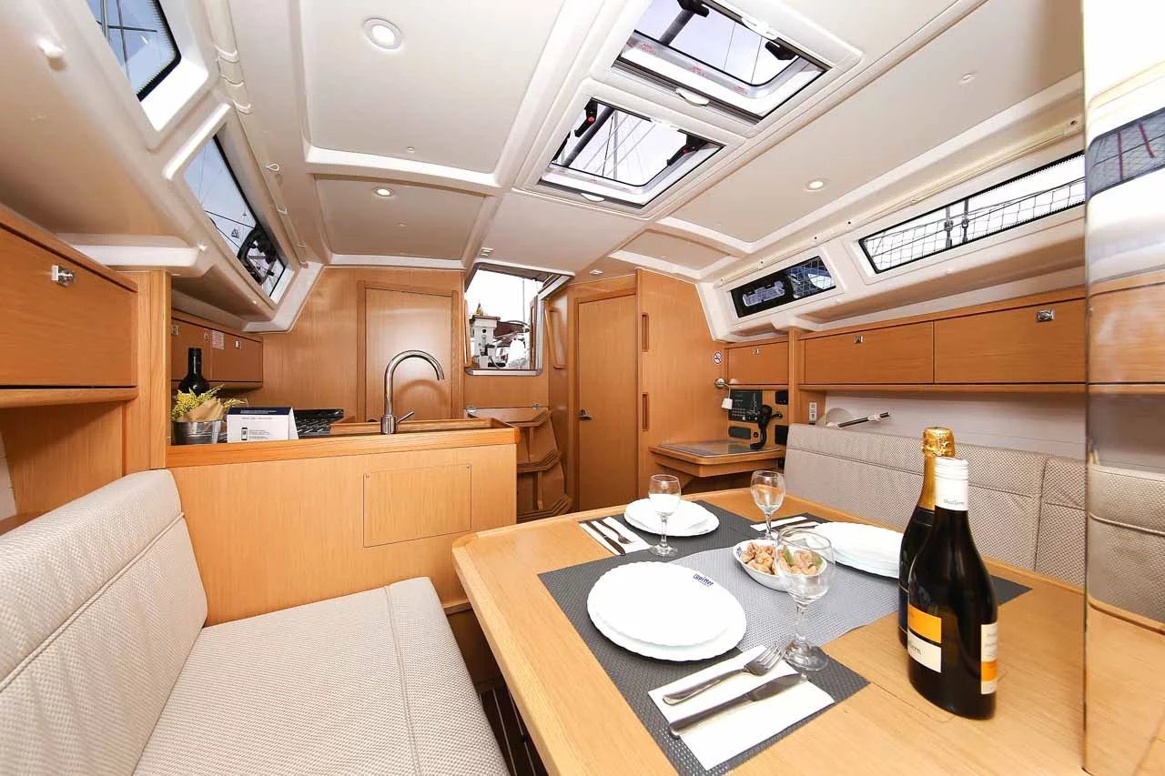 Bavaria Cruiser 34 - 2 cab. (Chiara)  - 14