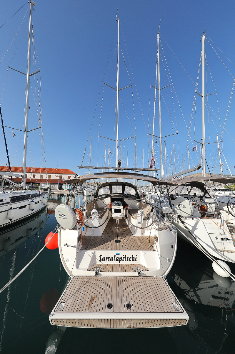 Photo #4 - Bavaria Cruiser 37 - 3 cab. (Sursulapitschi) in Pula - 33087
