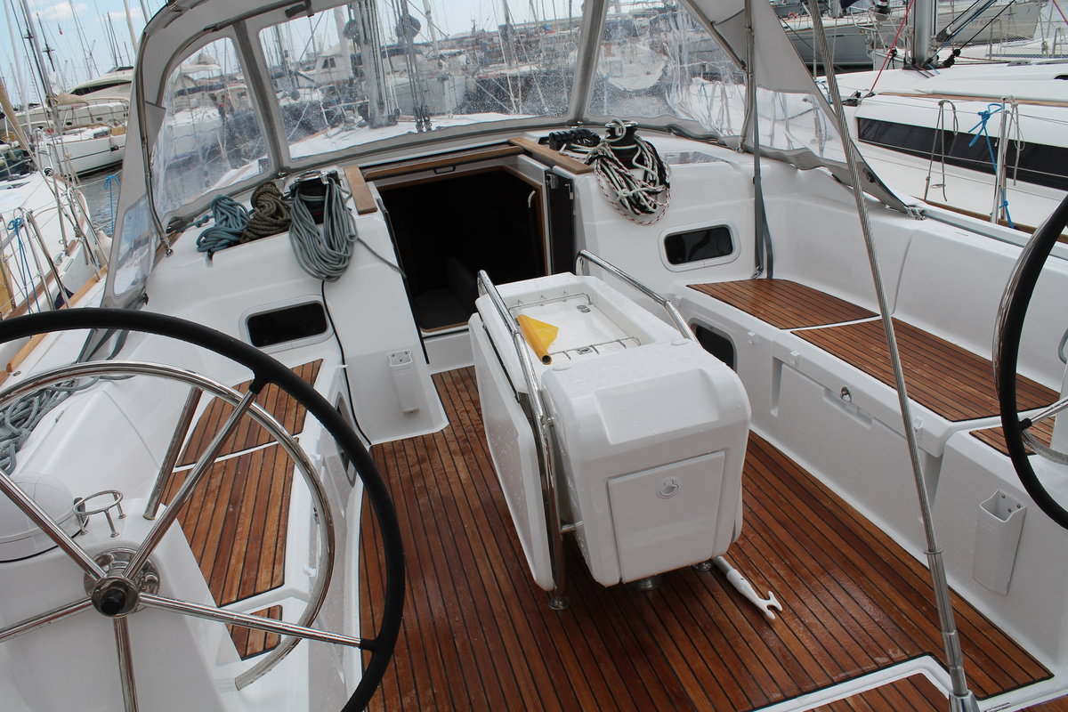 Photo #7 - Sun Odyssey 519 - 5 + 1 cab. (Mercury Planet) en Marsala - 33102