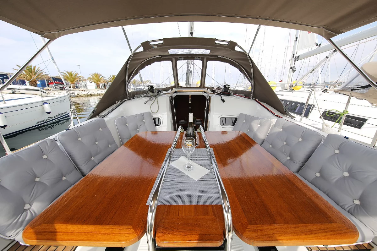 Sun Odyssey 349 (Polly Fun)  - 6