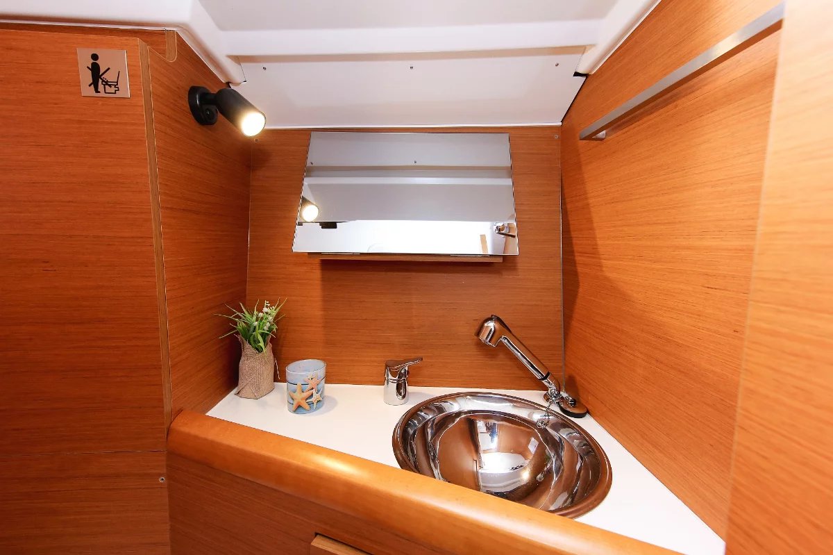 Sun Odyssey 349 (Polly Fun)  - 39