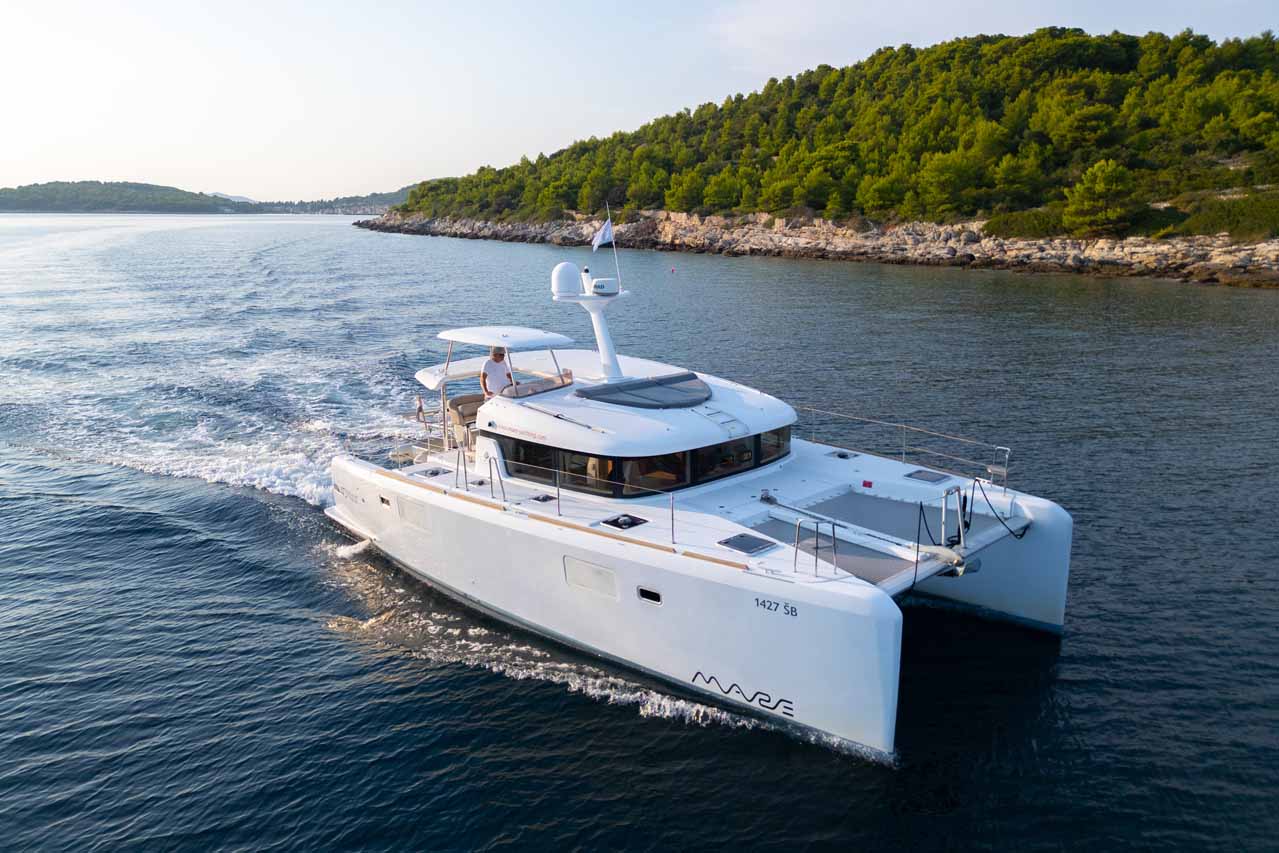 Photo #4 - Lagoon 40 MotorYacht - 3 + 2 cab. (Family) en Sibenik - 33141