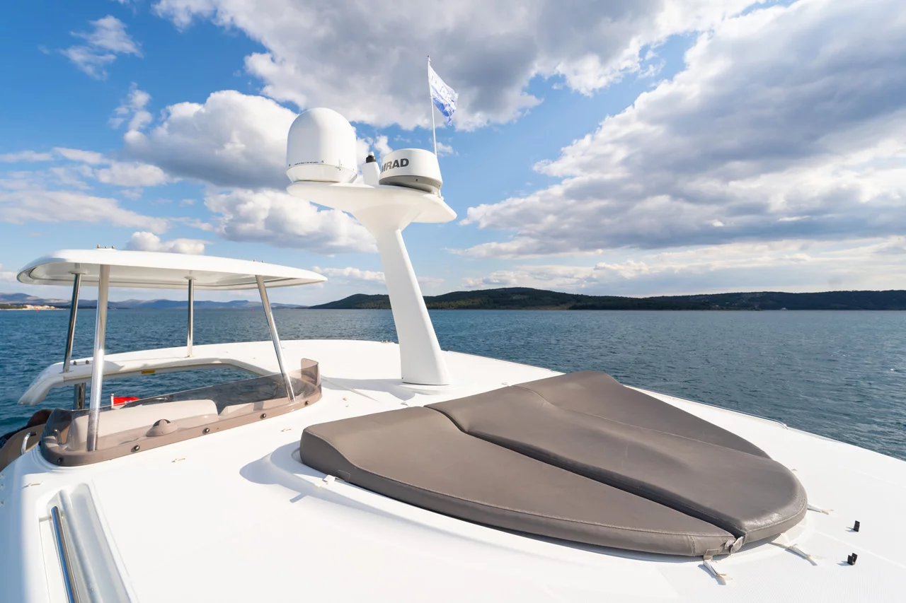Lagoon 40 MotorYacht - 3 + 2 cab. (Family)  - 10