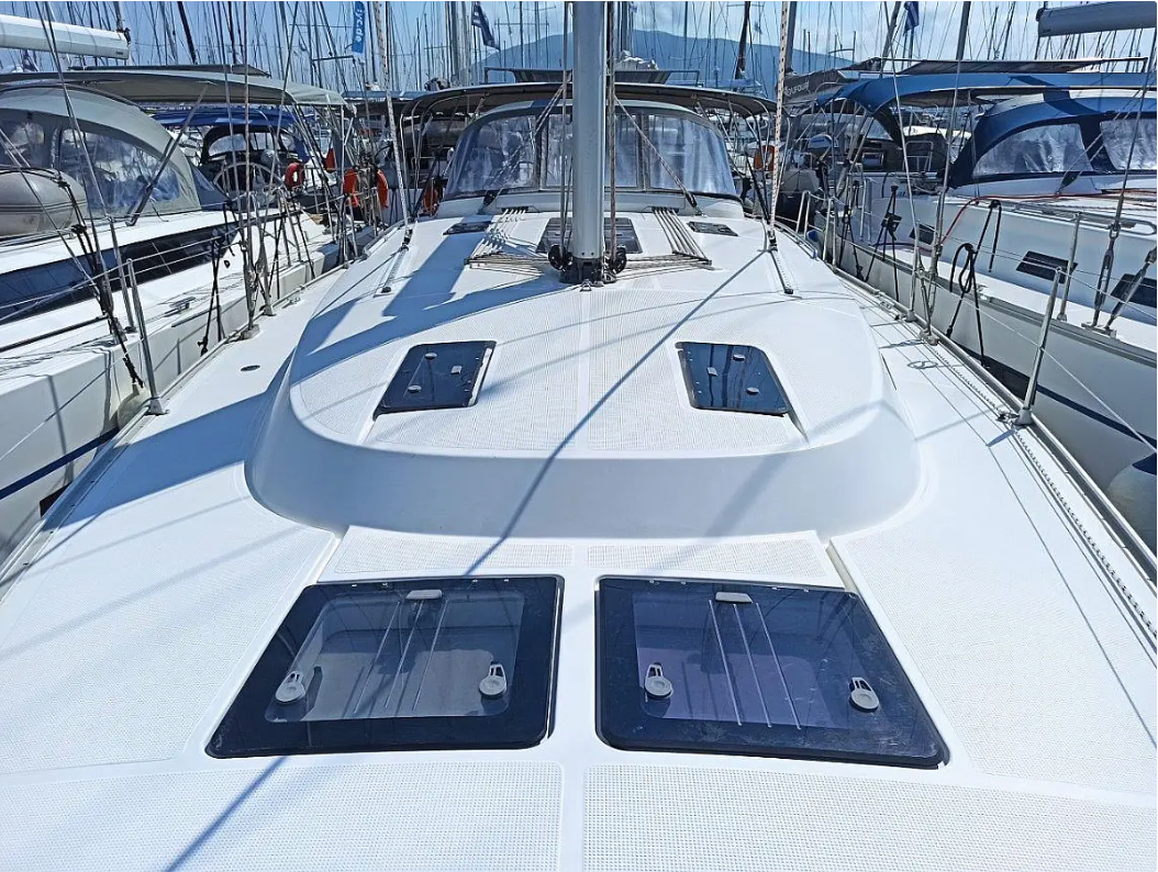Photo #3 - Bavaria Cruiser 45 - 4 cab. (Saffron) in Lefkada - 33167