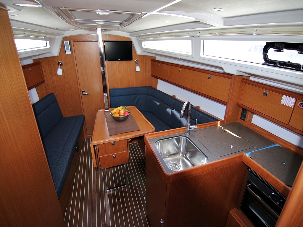 Photo #9 - Bavaria Cruiser 34 (Vita) in Sukosan - 33204