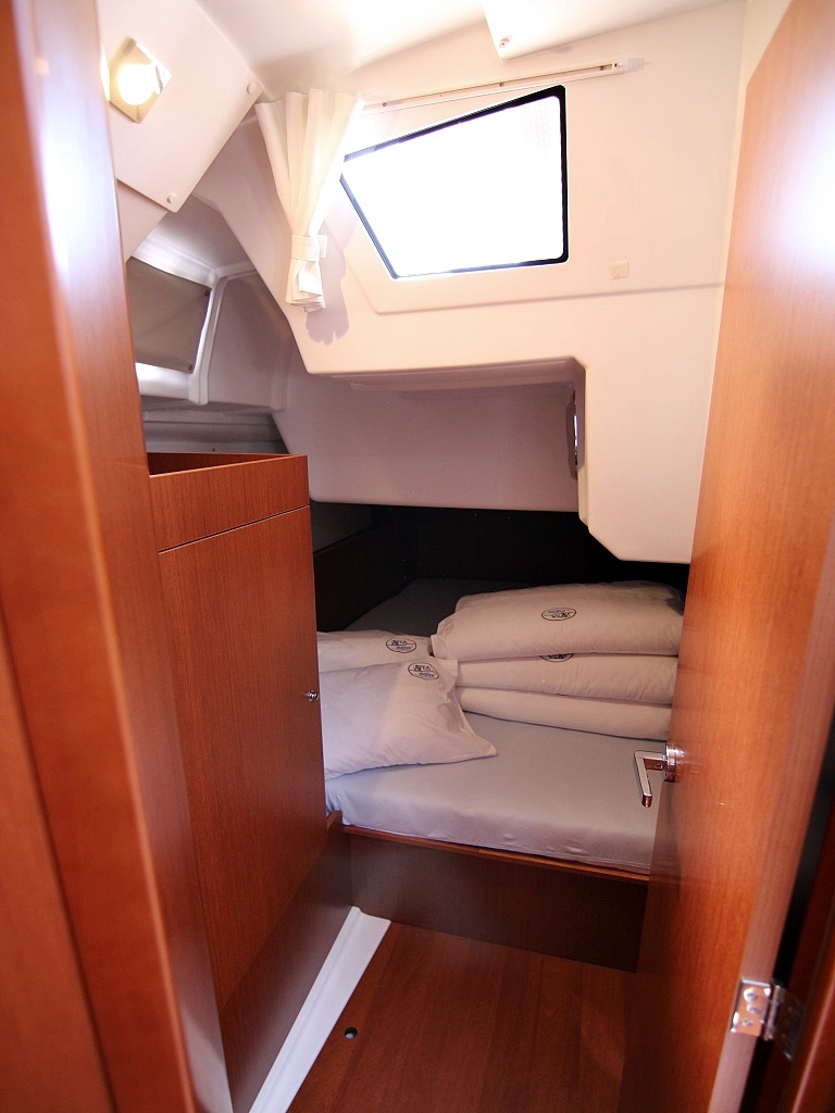 Photo #14 - Oceanis 38.1 (Aura) in Sukosan - 33210
