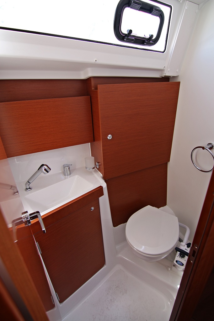 Photo #17 - Oceanis 38.1 (Aura) in Sukosan - 33210