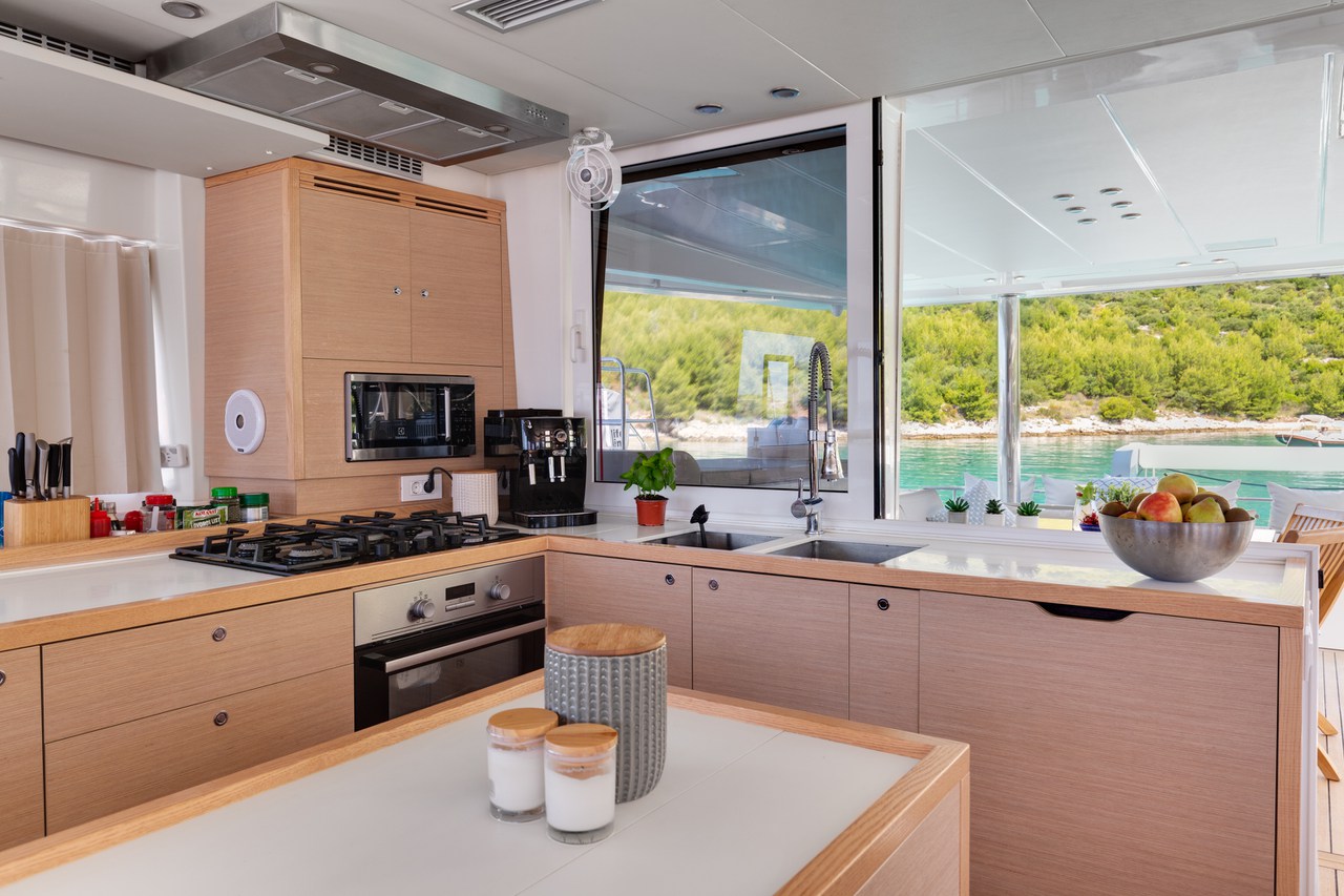 Photo #24 - Lagoon 560 (Cool Change) en Trogir - 33227