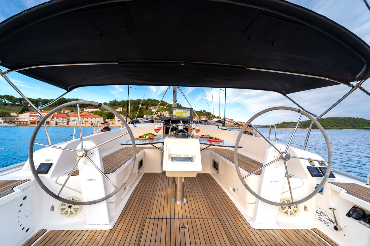 Photo #8 - Bavaria Cruiser 46 - 4 cab. (White Star) en Sibenik - 33332