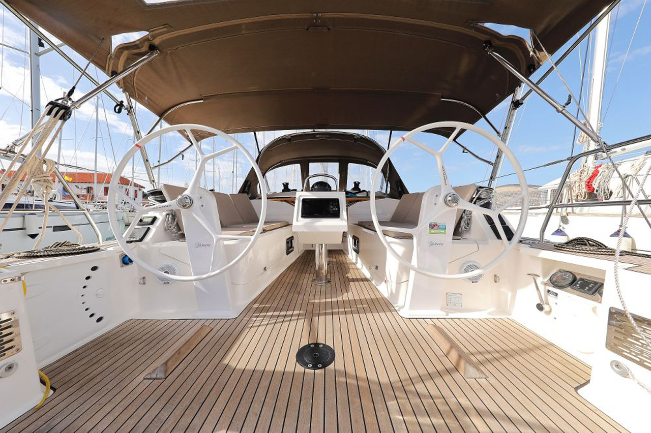 Photo #6 - Bavaria Cruiser 37 - 3 cab. (My Princess) en Trogir - 33346