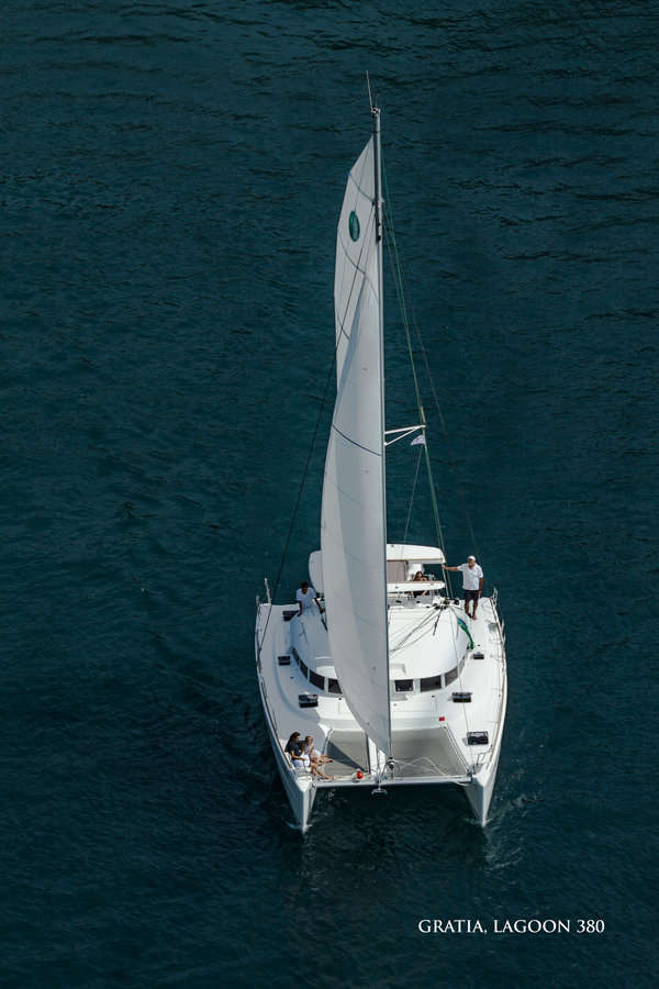 Photo #4 - Lagoon 380 - 4 cab. (Gratia) in Dubrovnik - 33347